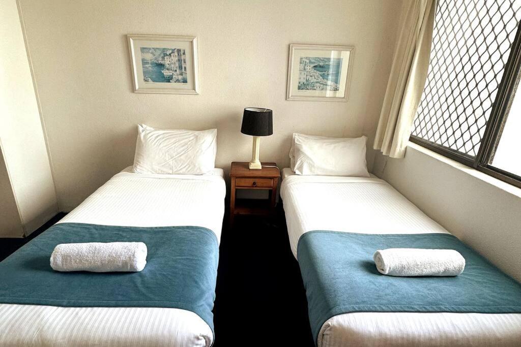 2 Bedroom Ocean View - Alexandria Apartments -Alexandra Headland Maroochydore Extérieur photo