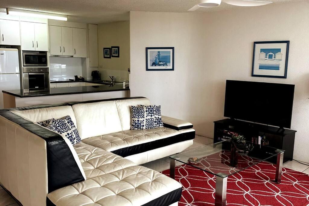 2 Bedroom Ocean View - Alexandria Apartments -Alexandra Headland Maroochydore Extérieur photo