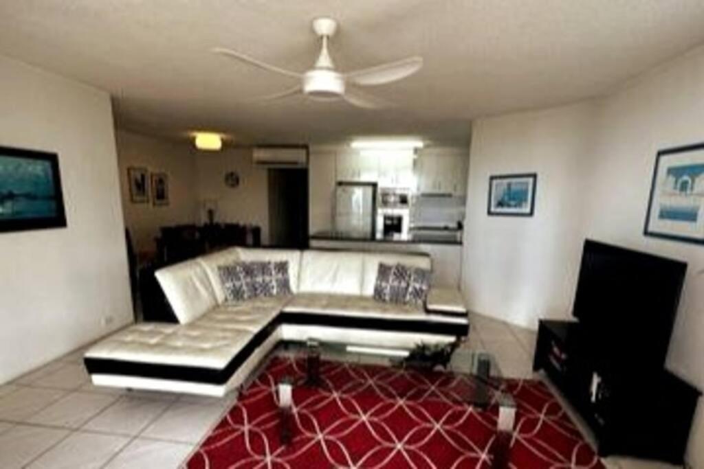 2 Bedroom Ocean View - Alexandria Apartments -Alexandra Headland Maroochydore Extérieur photo