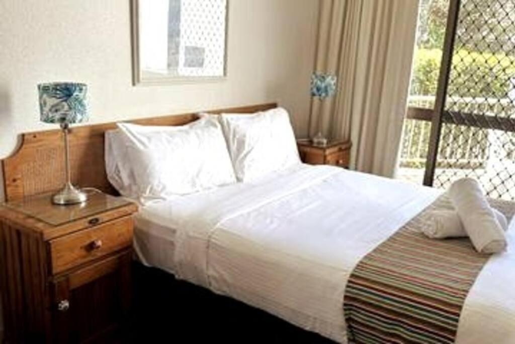 2 Bedroom Ocean View - Alexandria Apartments -Alexandra Headland Maroochydore Extérieur photo